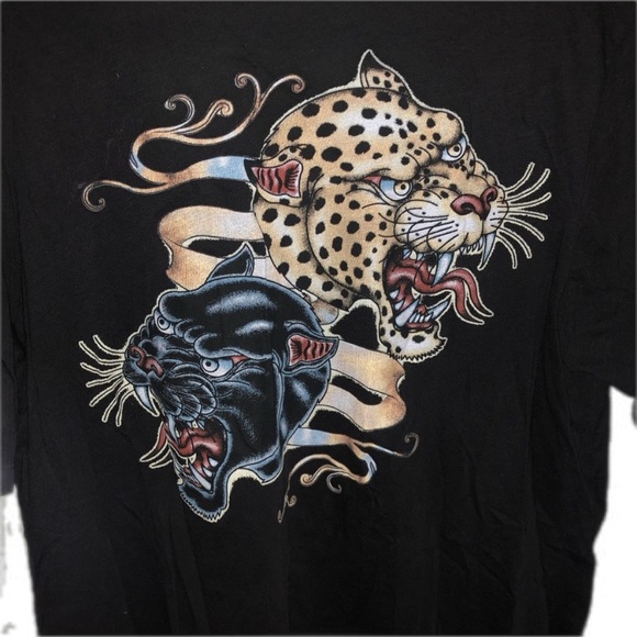 Truly Madly Deeply Eagle/Panther Neck Graphic Tee - Picture 6 of 12